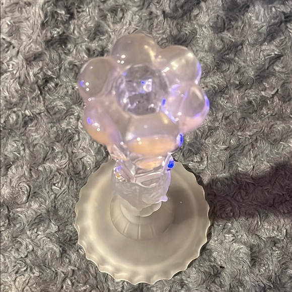 Elegant Clear Glass Candle Holder - Picture 6 of 10